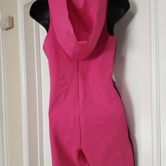 Pink Puma x Fenty by Rihanna Hooded Zip Front Leotard - Picture 3 of 8